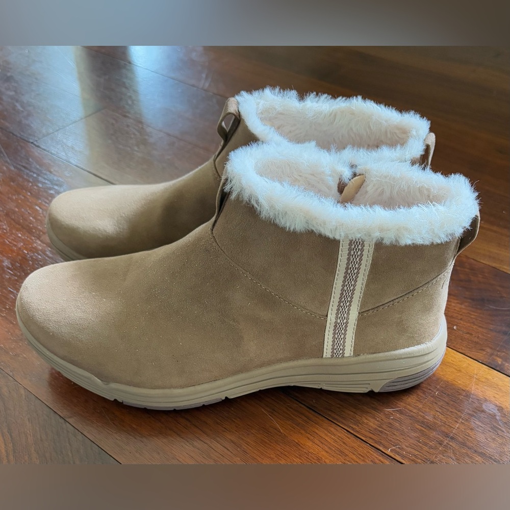 Ryka Water-Repellent Side-Zip Ankle Boots w/ Faux Fur-Amber - Size 9